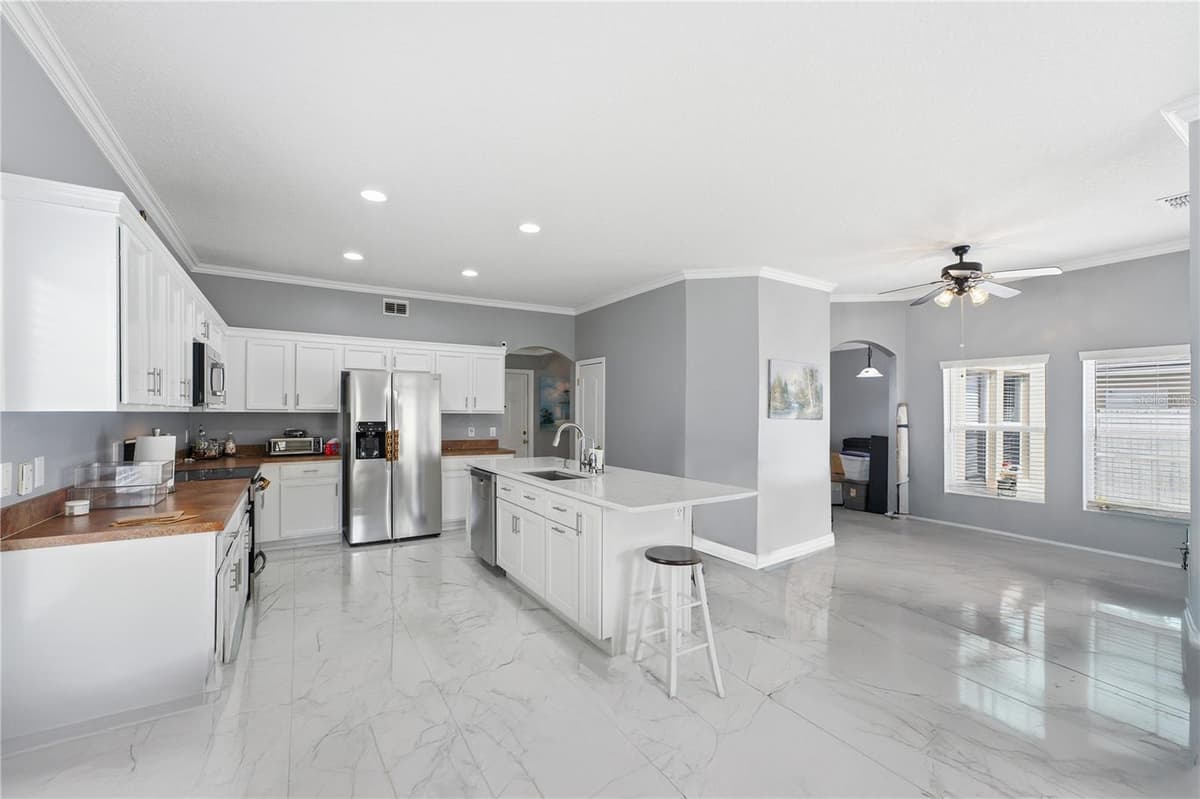 10114 OAK CREST ROAD — photo 16 of 45