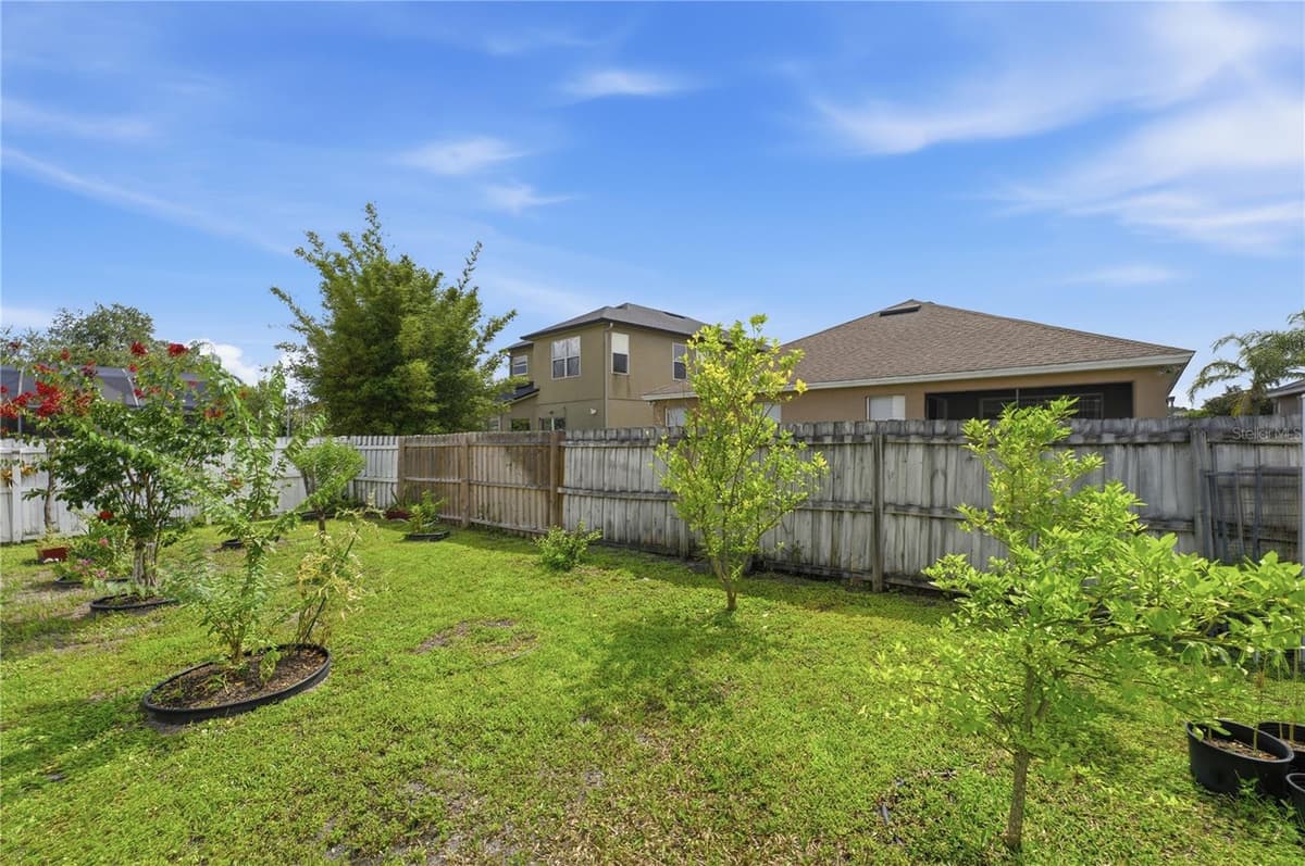 10114 OAK CREST ROAD — photo 6 of 45