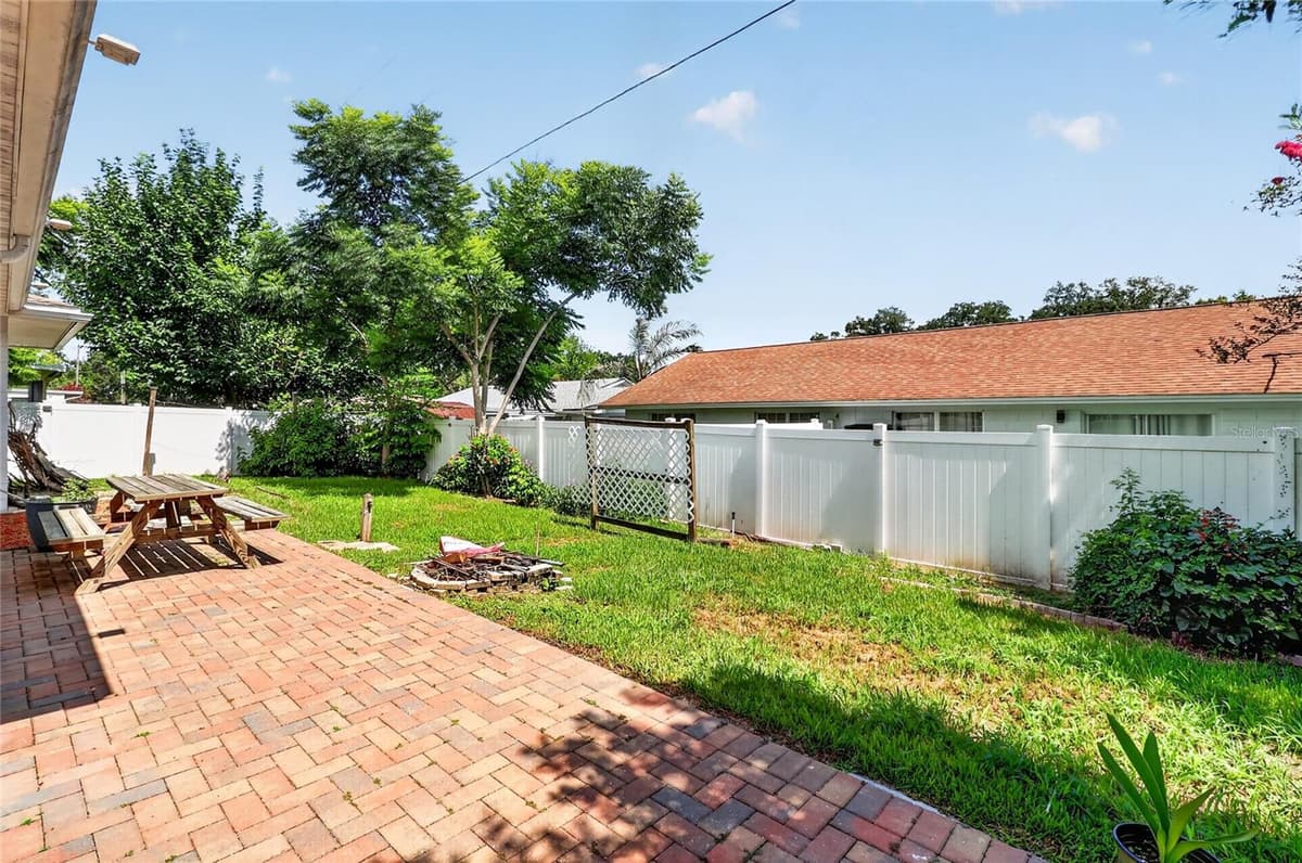 118 BROWNING CIRCLE — photo 43 of 58