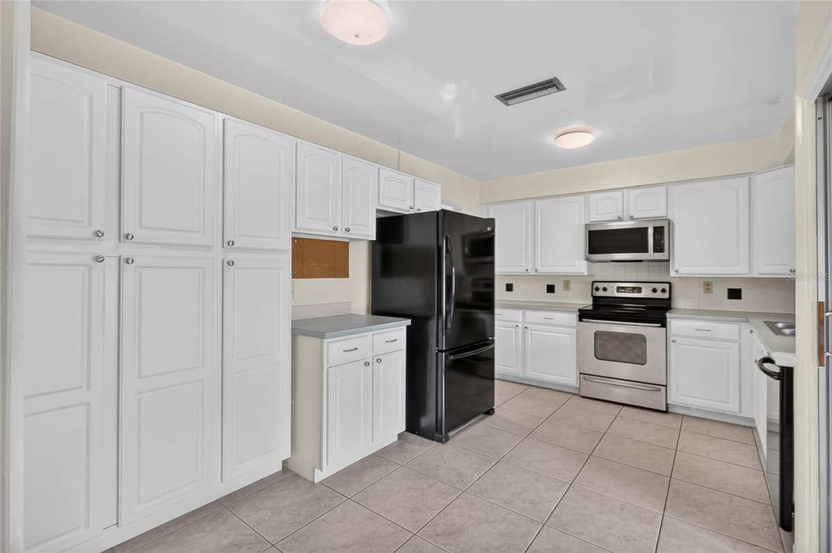118 BROWNING CIRCLE — photo 18 of 58