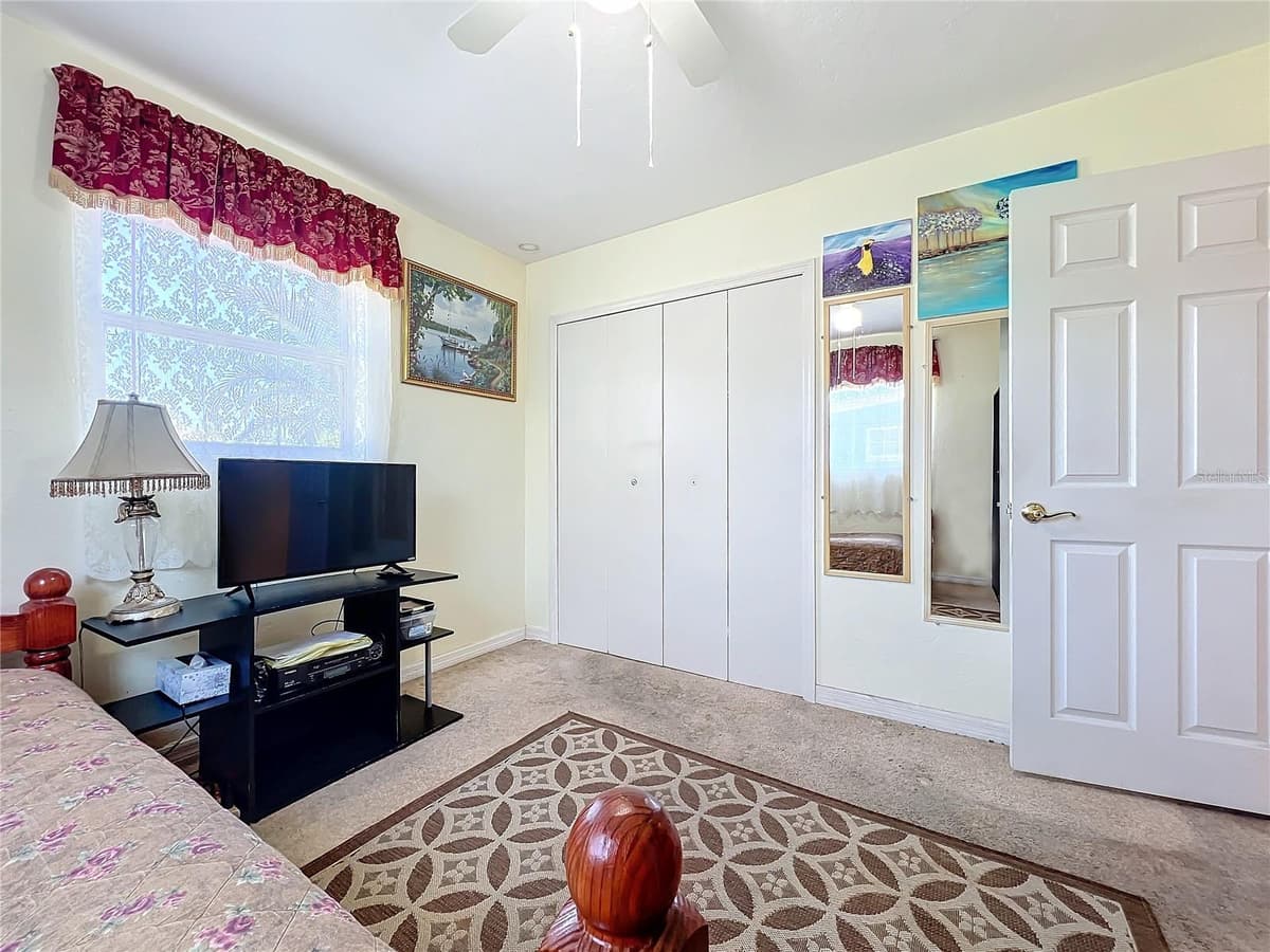 8333 HERBISON AVENUE — photo 15 of 22