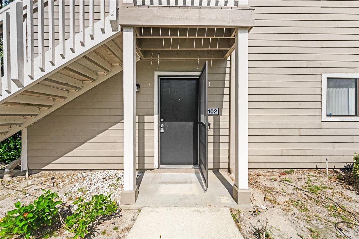 543 SUN RIDGE PLACE — photo 1 of 27