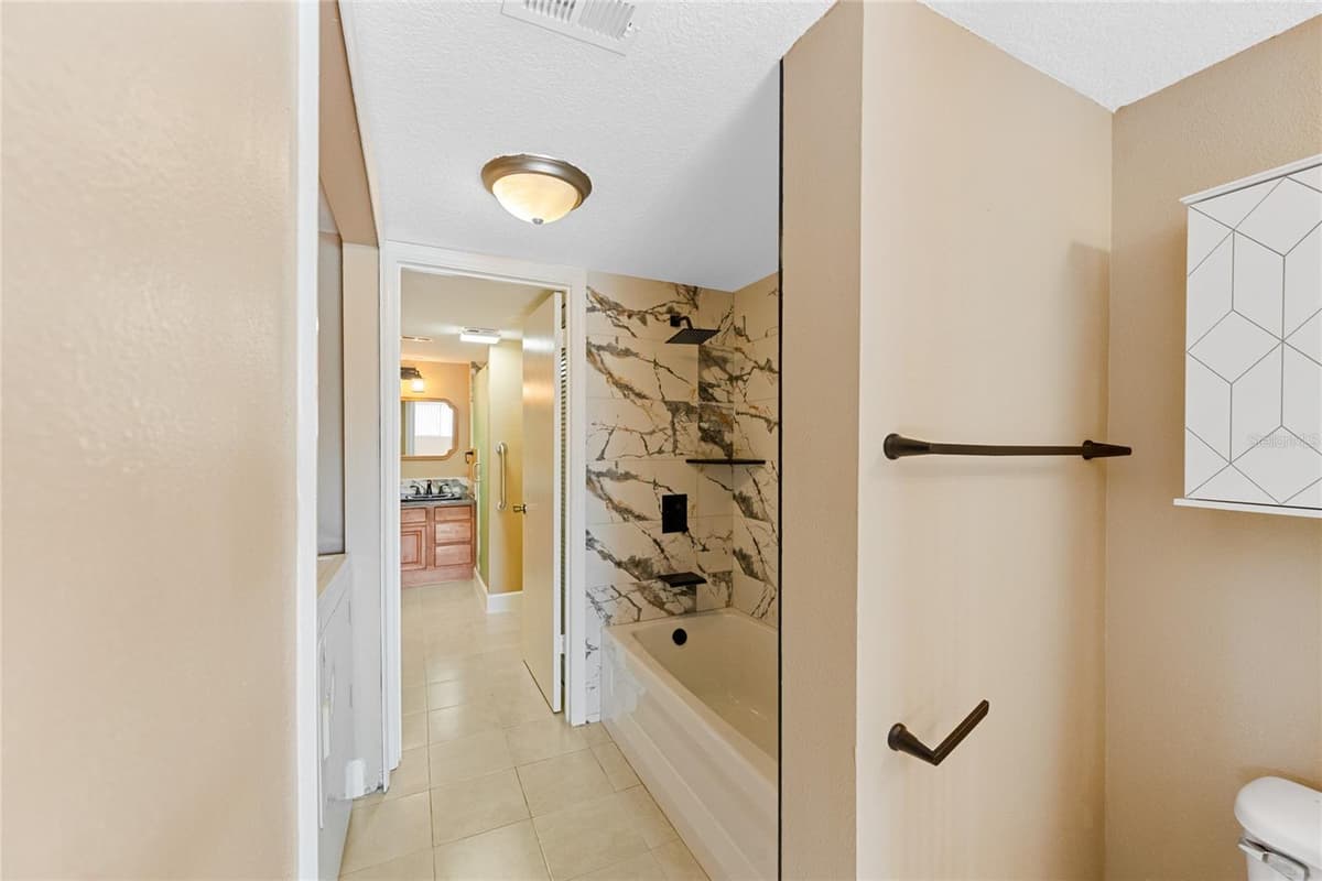 543 SUN RIDGE PLACE — photo 16 of 27