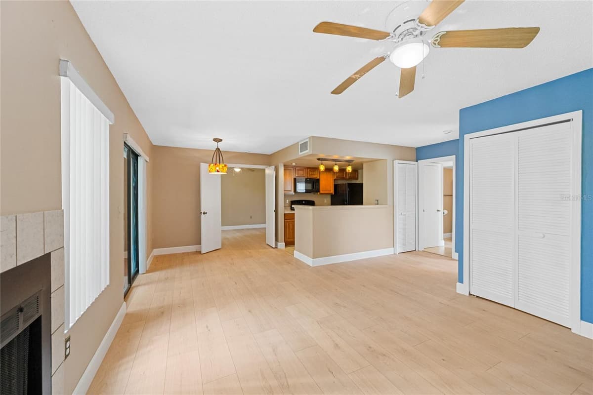 543 SUN RIDGE PLACE — photo 3 of 27