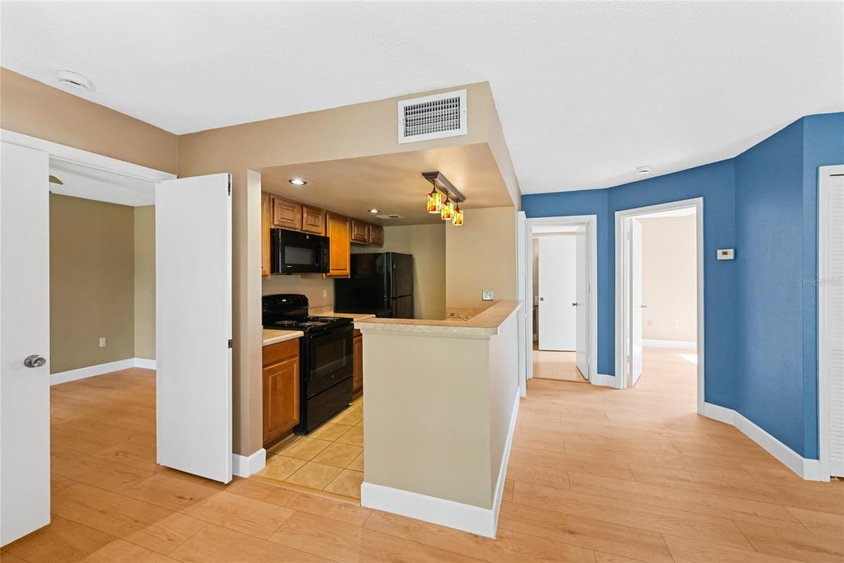 543 SUN RIDGE PLACE — photo 6 of 27