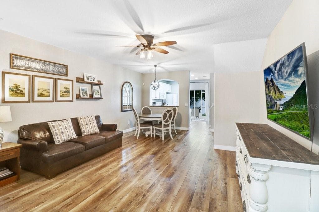 16217 SWAN VIEW CIRCLE — photo 8 of 28
