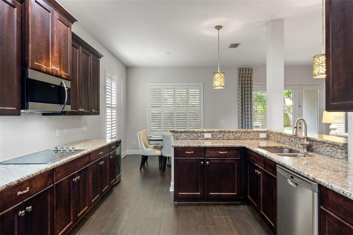 2112 CARROLL LANDING DRIVE — photo 10 of 66