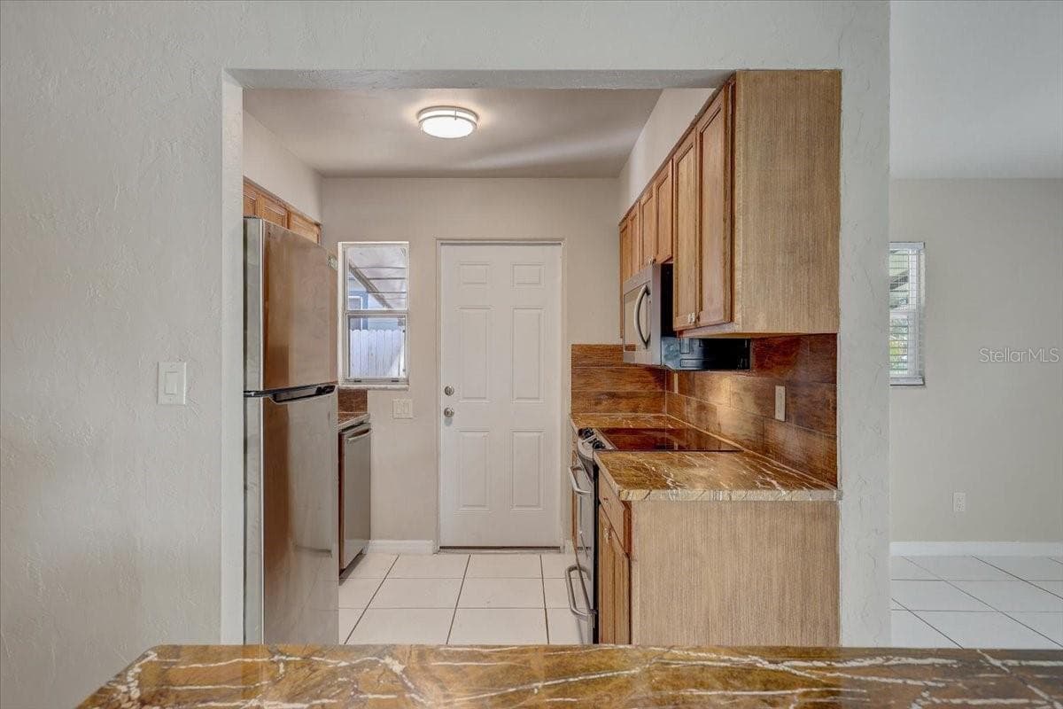 2901 DR MARTIN LUTHER KING JR STREET — photo 20 of 48