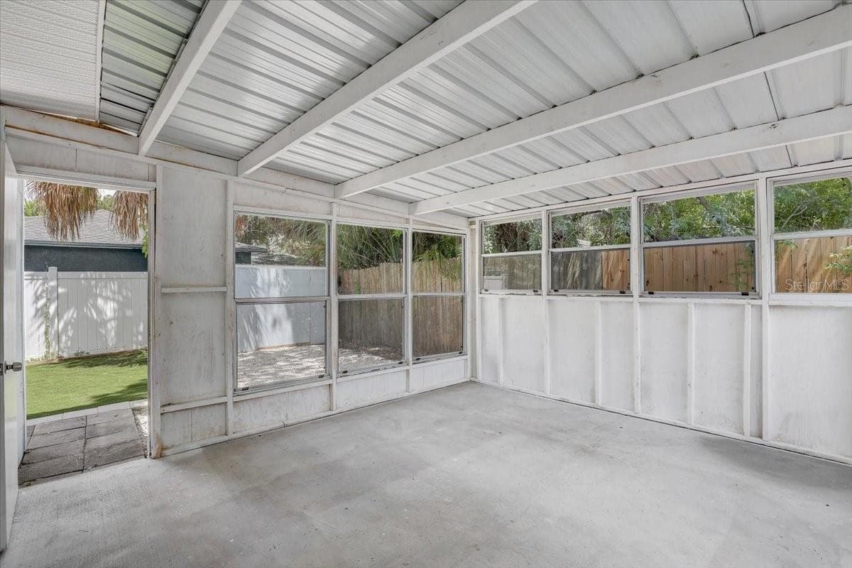 2901 DR MARTIN LUTHER KING JR STREET — photo 12 of 48