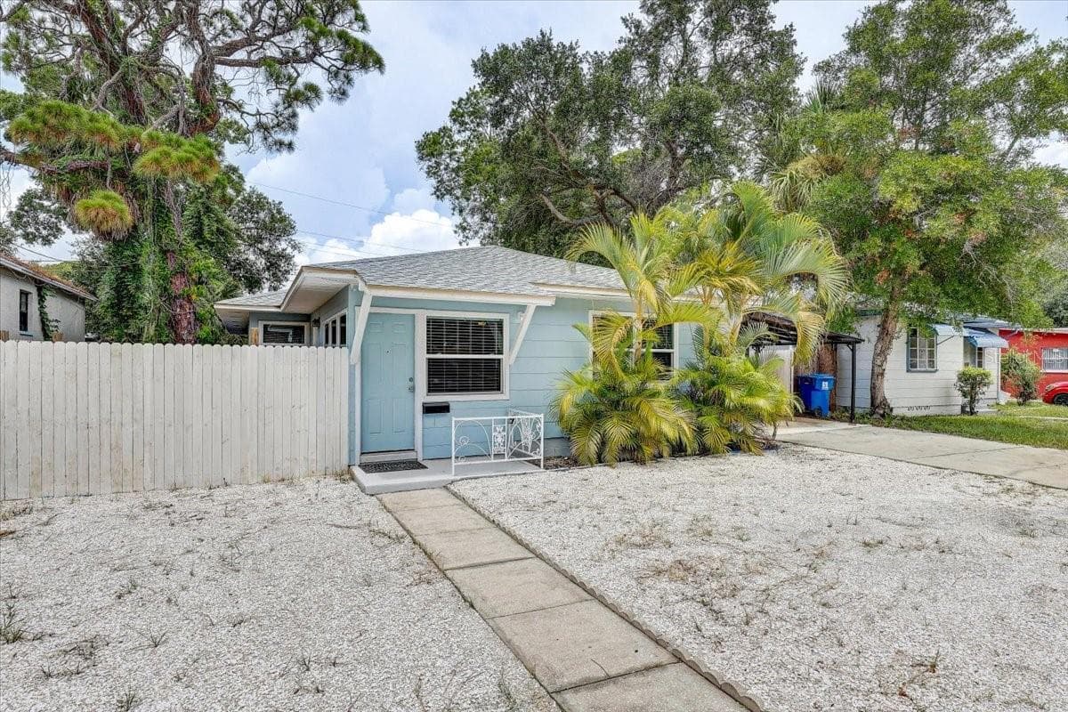 2901 DR MARTIN LUTHER KING JR STREET — photo 4 of 48