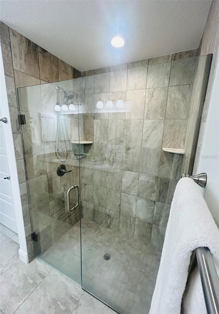 5653 PECAN ROAD — photo 15 of 25