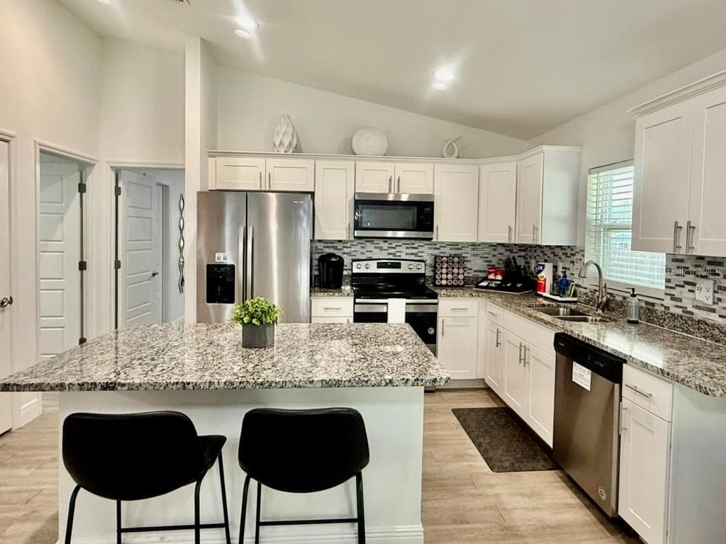 5653 PECAN ROAD — photo 8 of 25