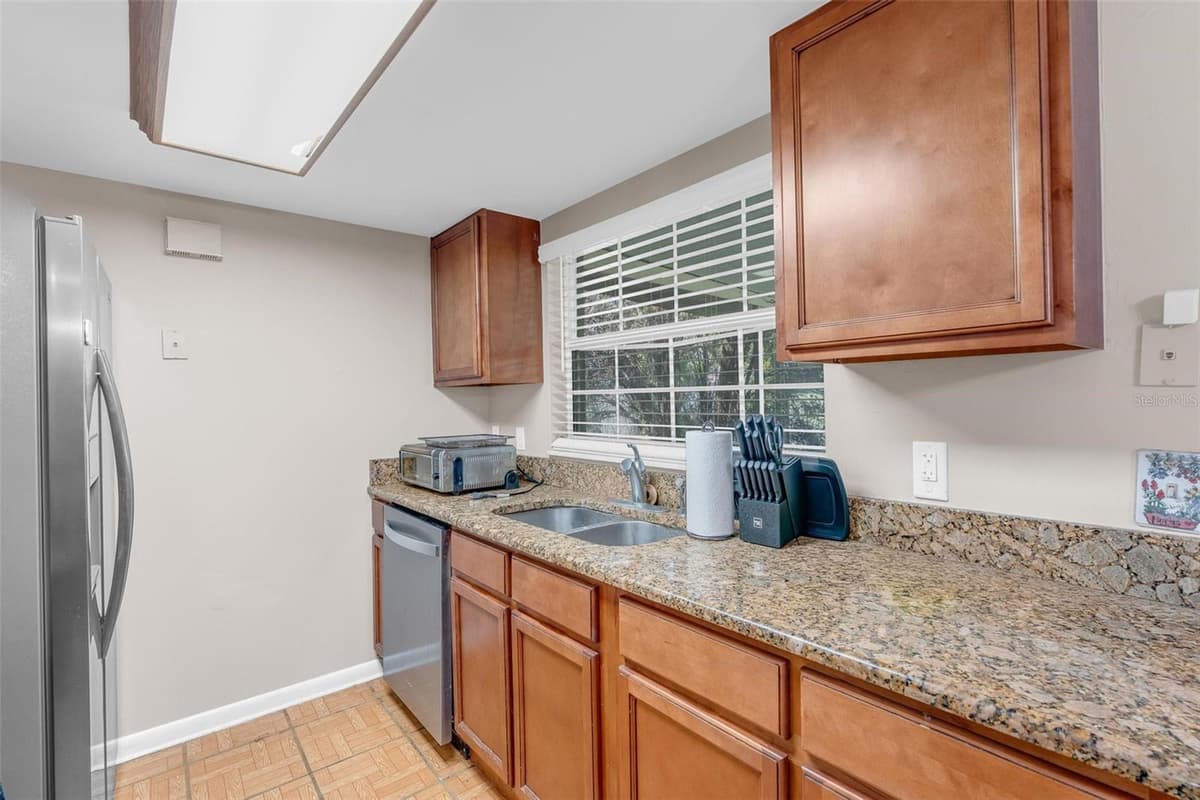 2510 DRIFTWOOD DRIVE — photo 11 of 43