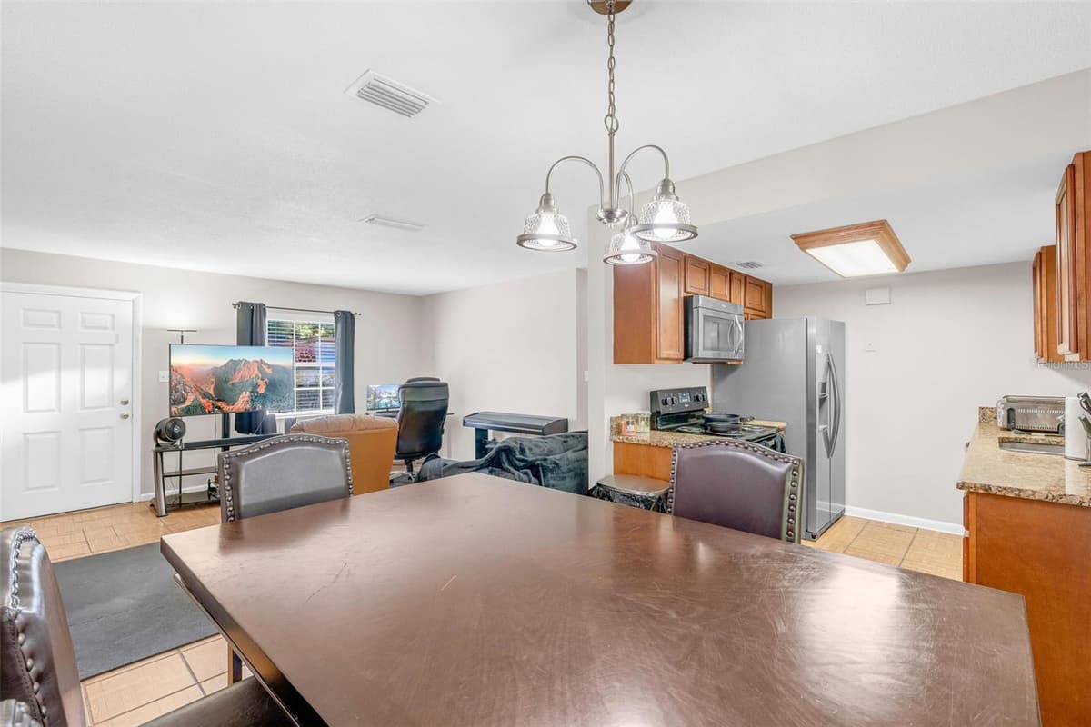 2510 DRIFTWOOD DRIVE — photo 9 of 43