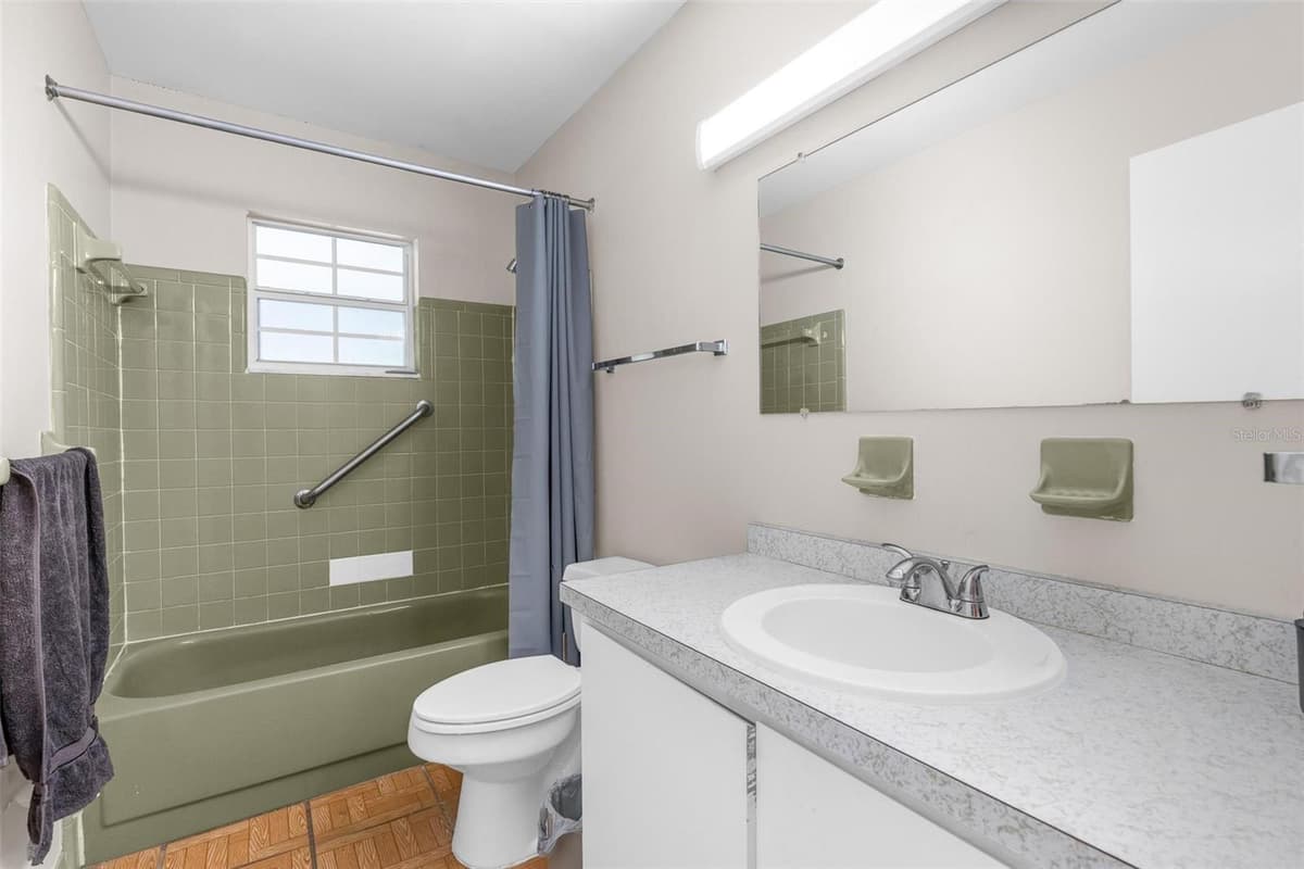 2510 DRIFTWOOD DRIVE — photo 16 of 43