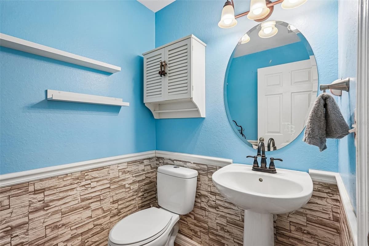 2279 MISTLETO LANE — photo 18 of 48