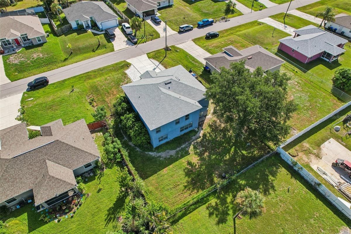2279 MISTLETO LANE — photo 45 of 48