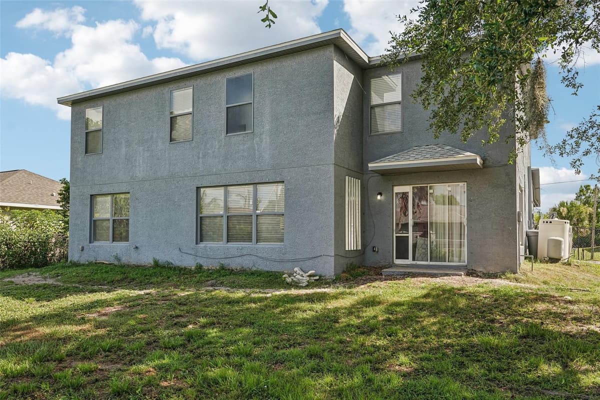 2279 MISTLETO LANE — photo 36 of 48