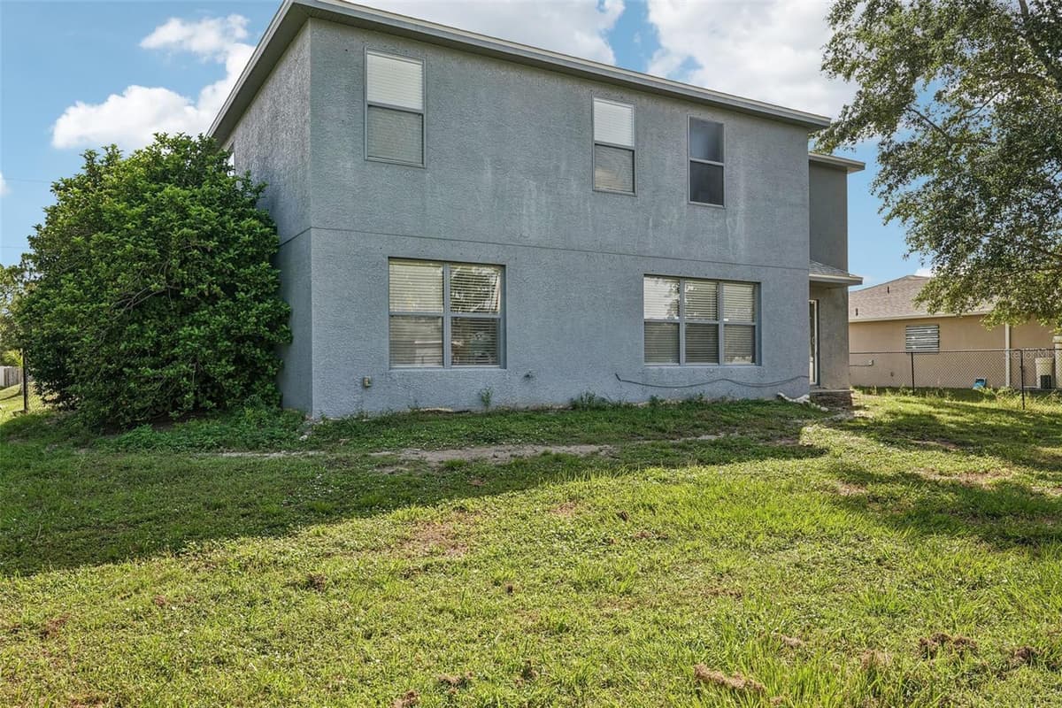 2279 MISTLETO LANE — photo 35 of 48