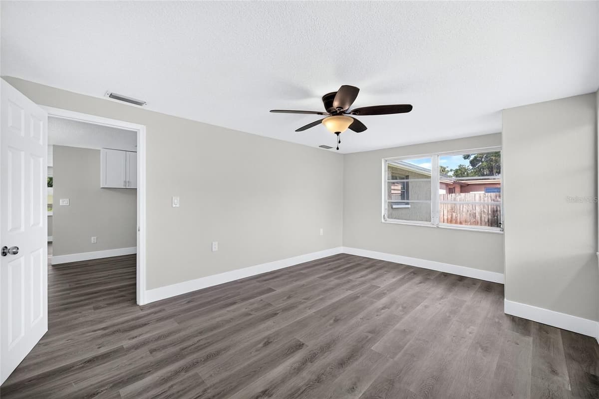 5627 BERLIN DRIVE — photo 40 of 53