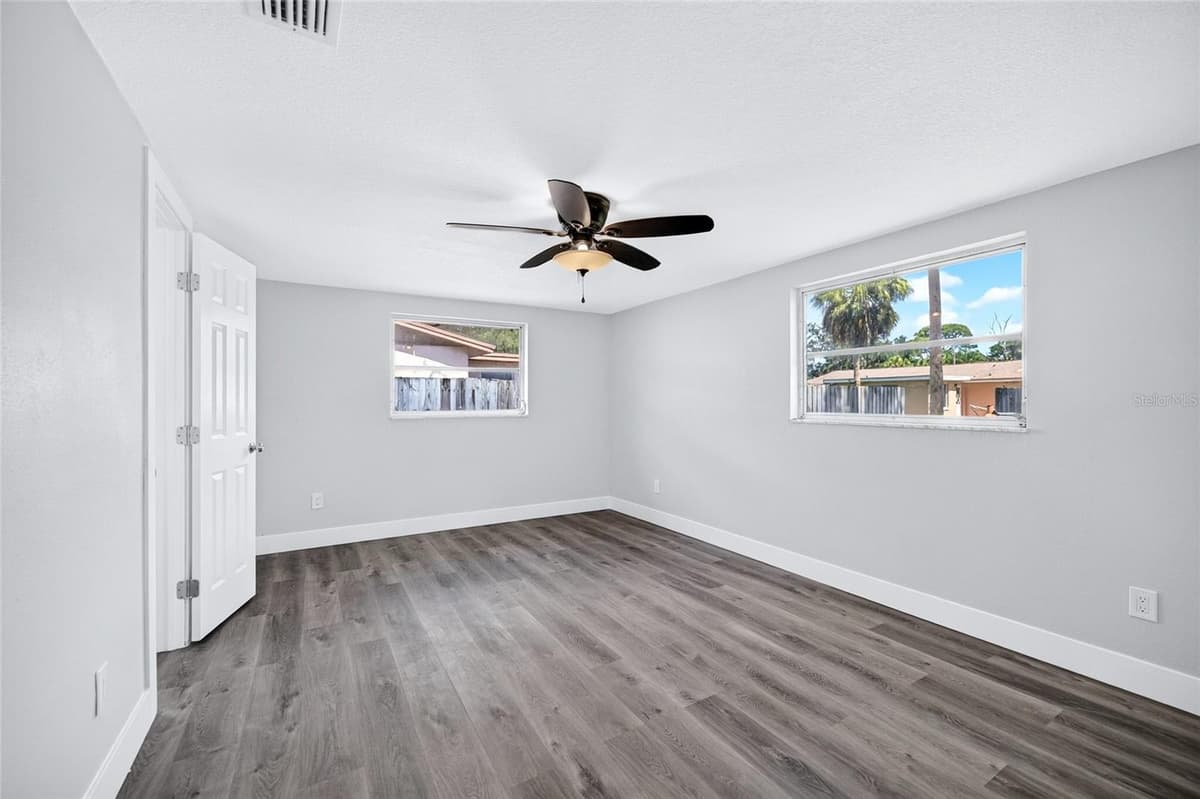 5627 BERLIN DRIVE — photo 28 of 53