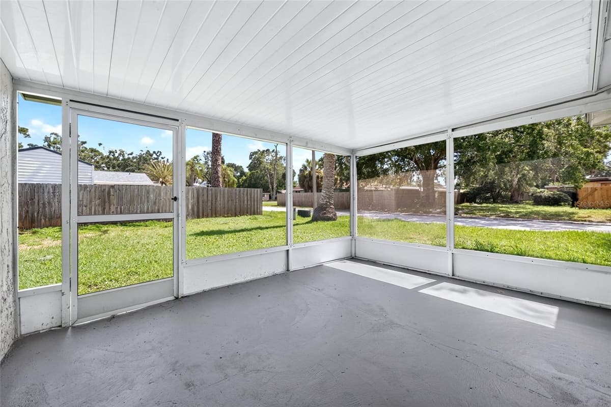 5627 BERLIN DRIVE — photo 44 of 53