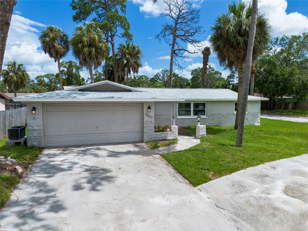 5627 BERLIN DRIVE — photo 4 of 53