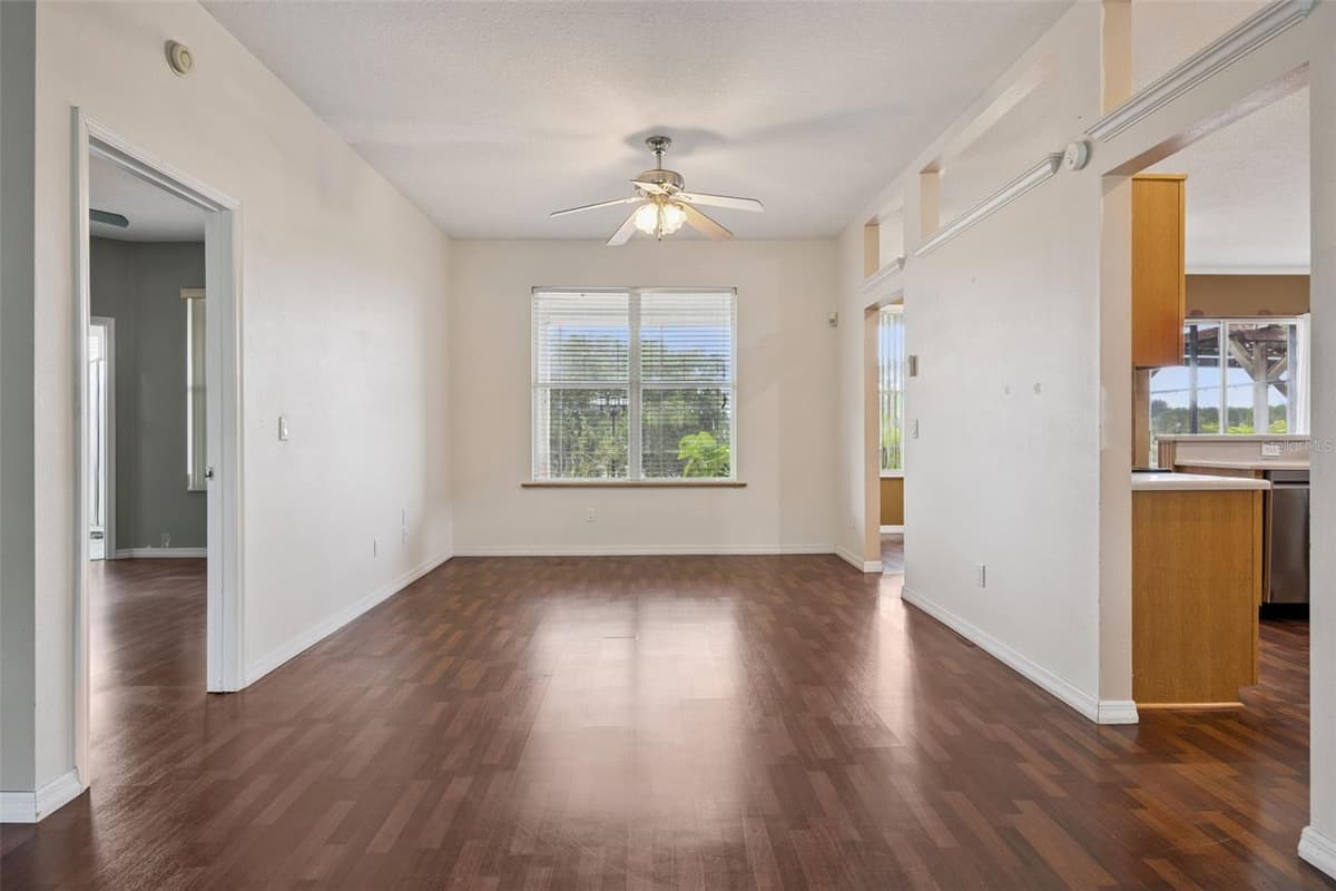 15734 THOROUGHBRED LANE — photo 11 of 39