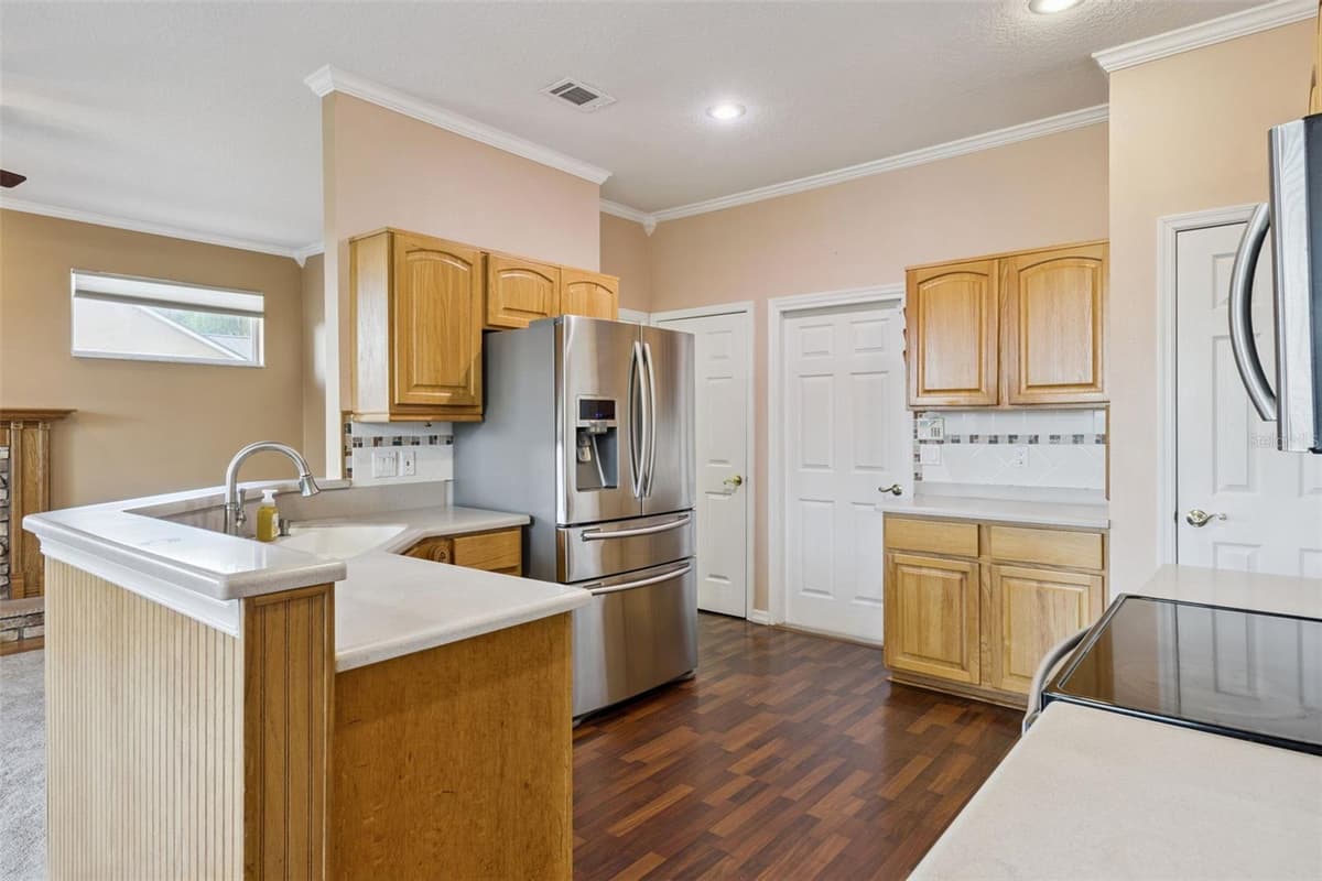 15734 THOROUGHBRED LANE — photo 7 of 39