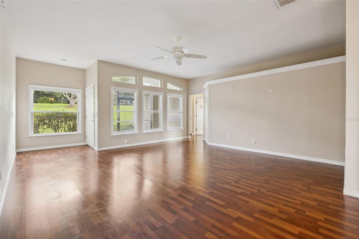 15734 THOROUGHBRED LANE — photo 10 of 39