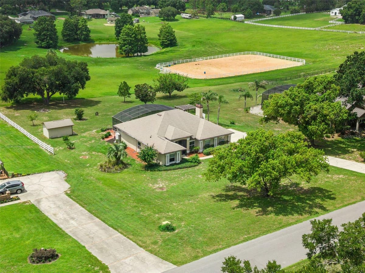 15734 THOROUGHBRED LANE — photo 35 of 39