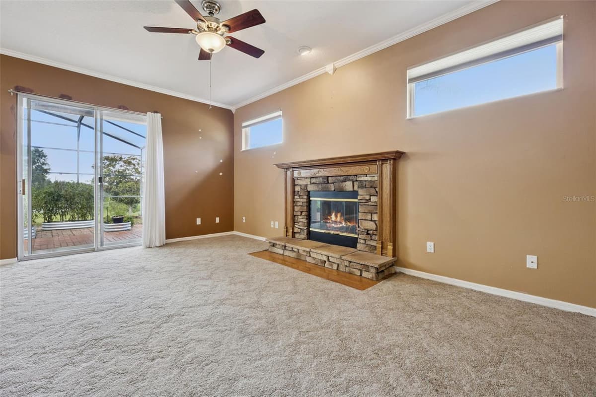 15734 THOROUGHBRED LANE — photo 4 of 39
