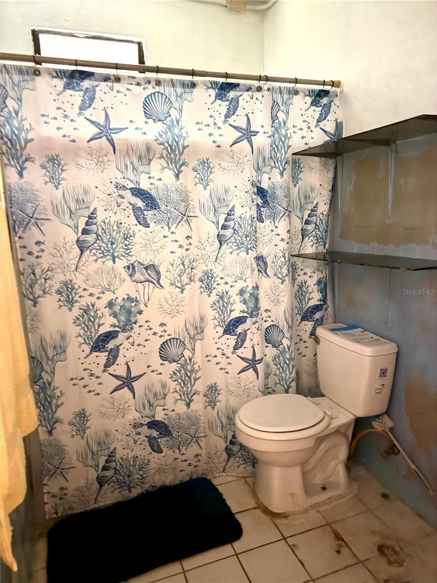 Unknown — photo 14 of 21