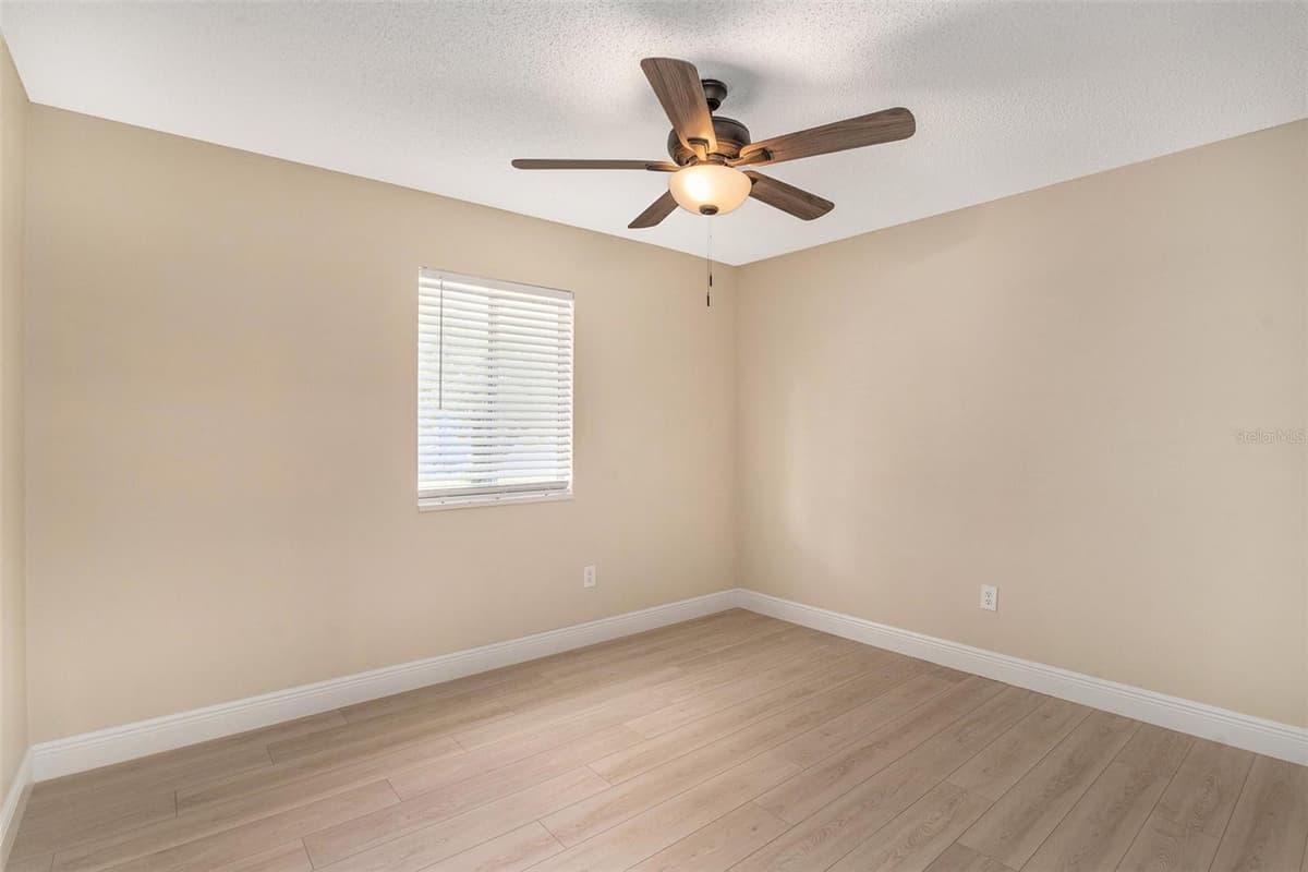 3822 CORTEZ DRIVE — photo 18 of 26