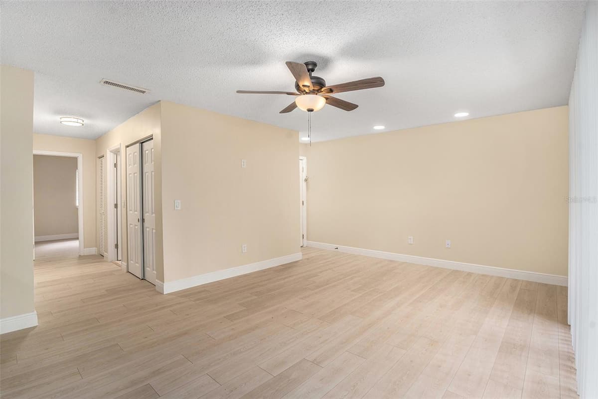 3822 CORTEZ DRIVE — photo 22 of 26
