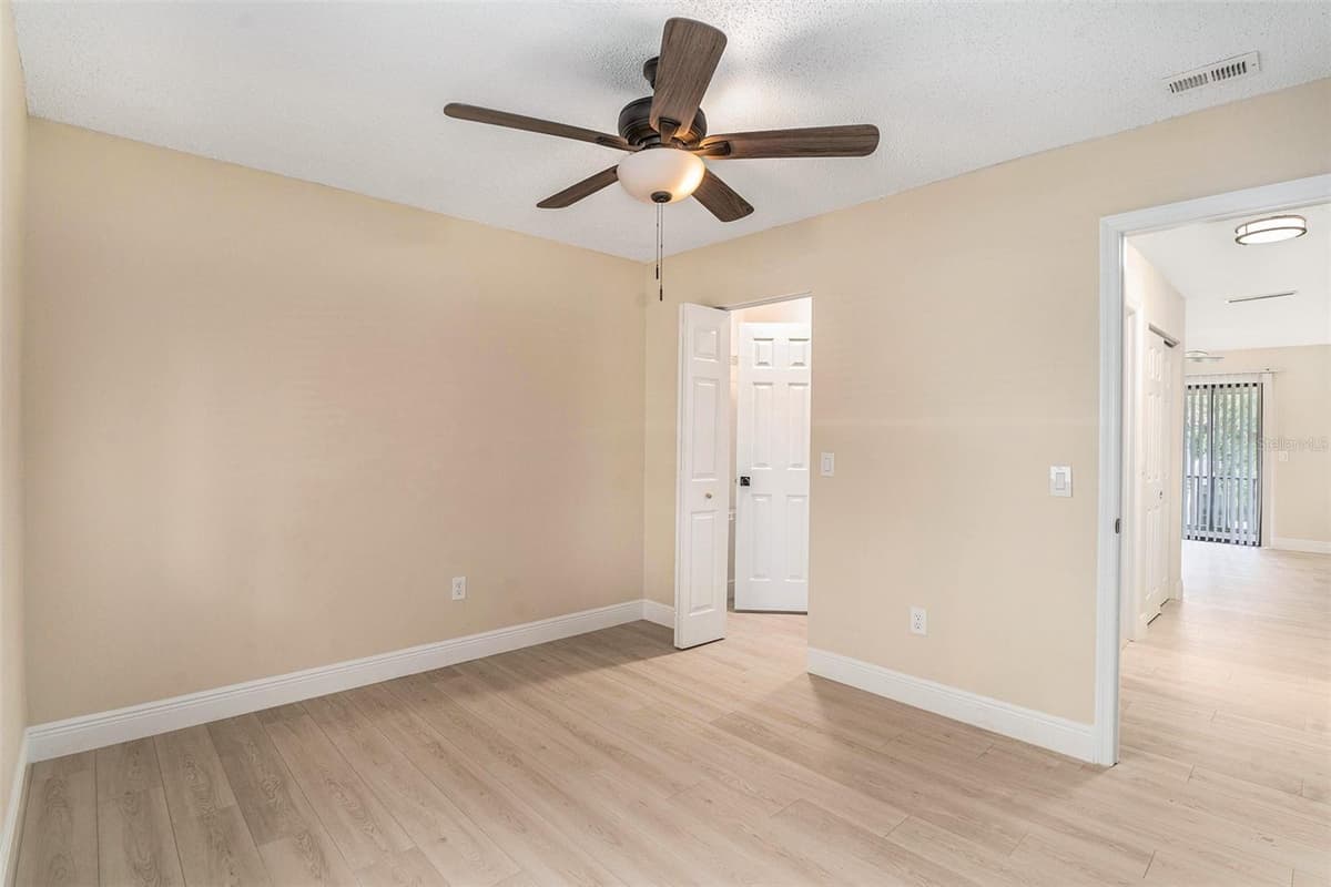 3822 CORTEZ DRIVE — photo 19 of 26