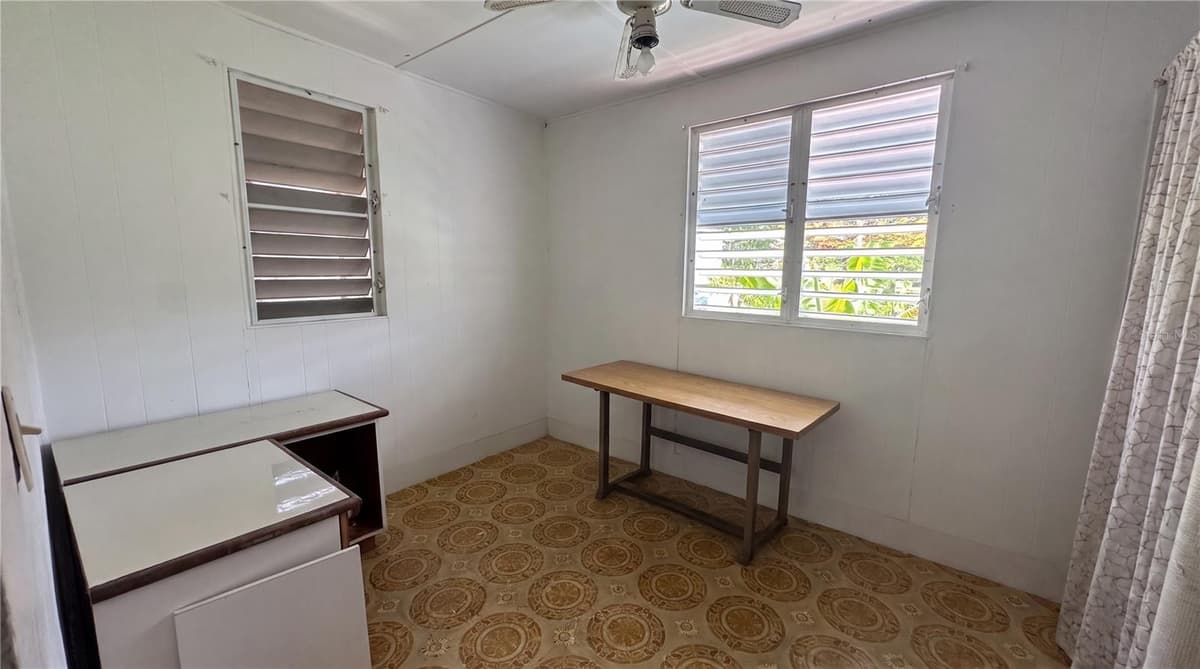 calle 5 COMUNIDAD RURAL VILLA BORINQUEN — photo 7 of 14