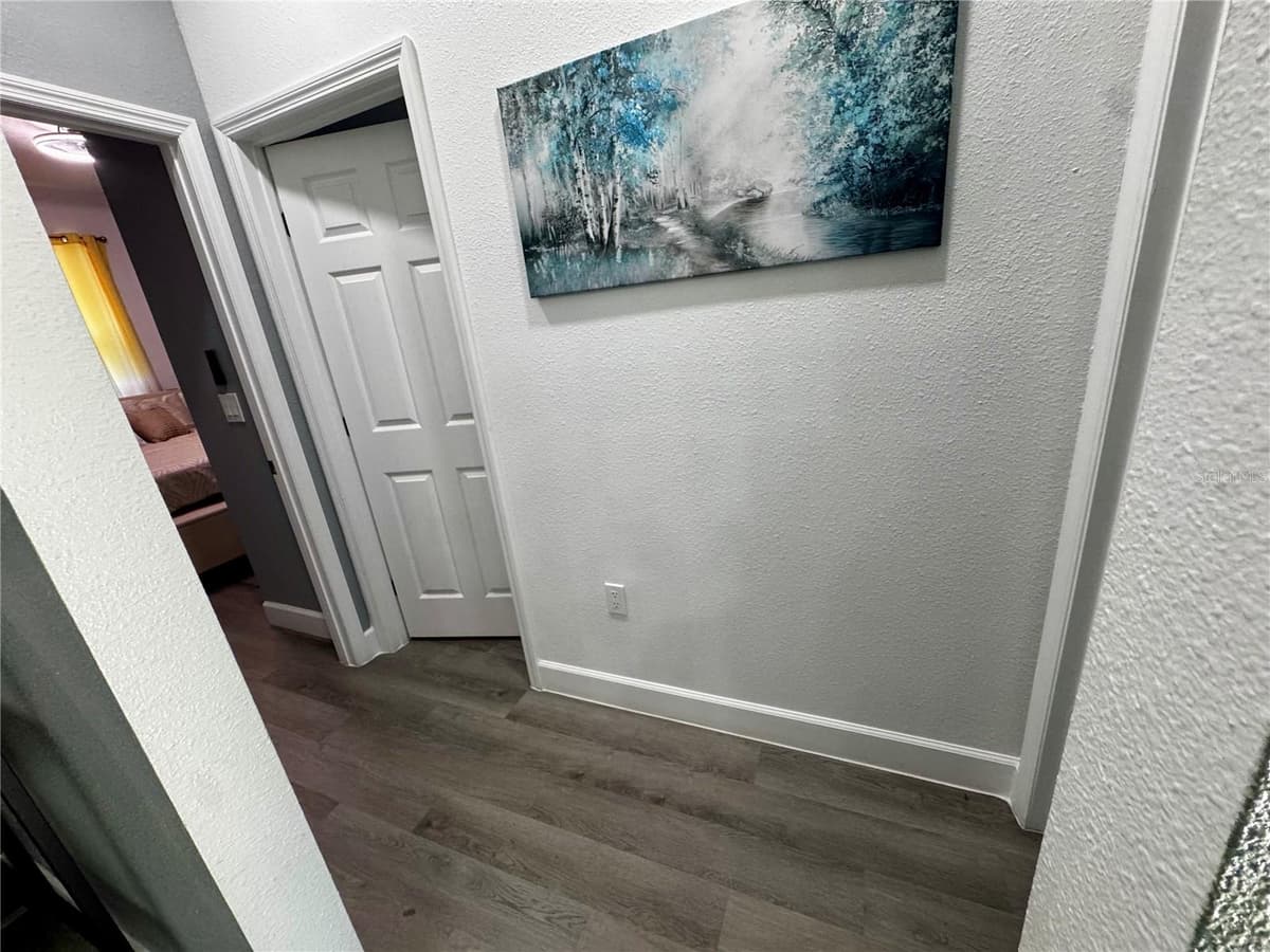 32831 FOREST AVENUE — photo 7 of 22
