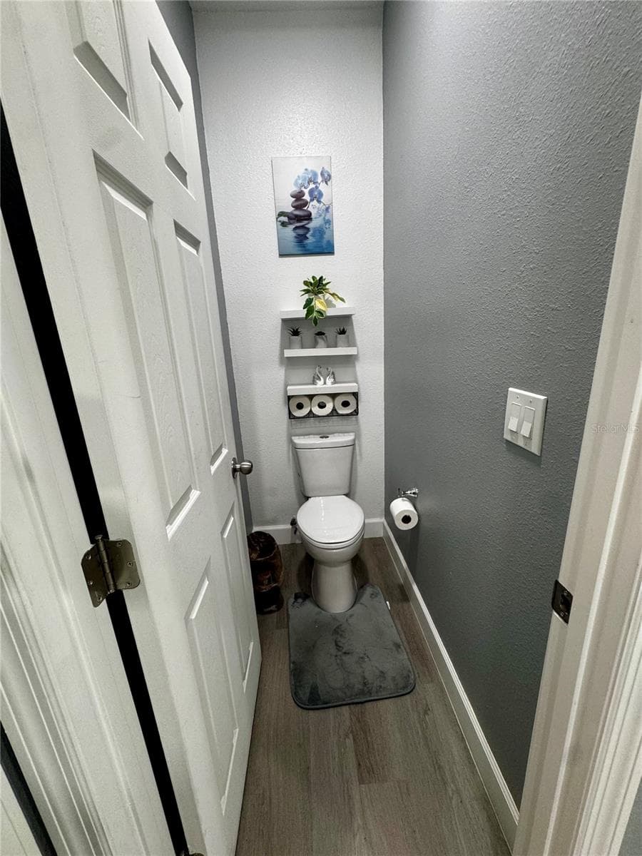 32831 FOREST AVENUE — photo 14 of 22