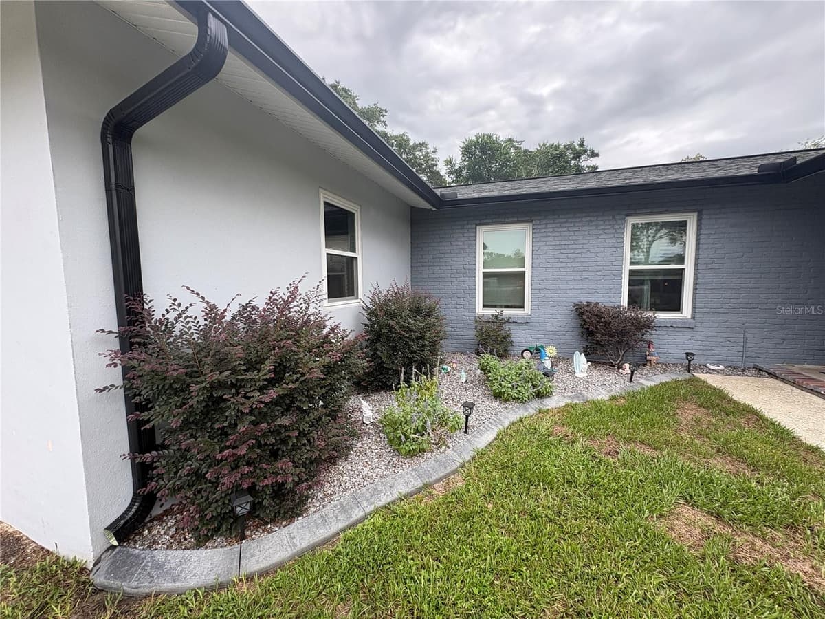 9216 ABBOT DRIVE — photo 4 of 24