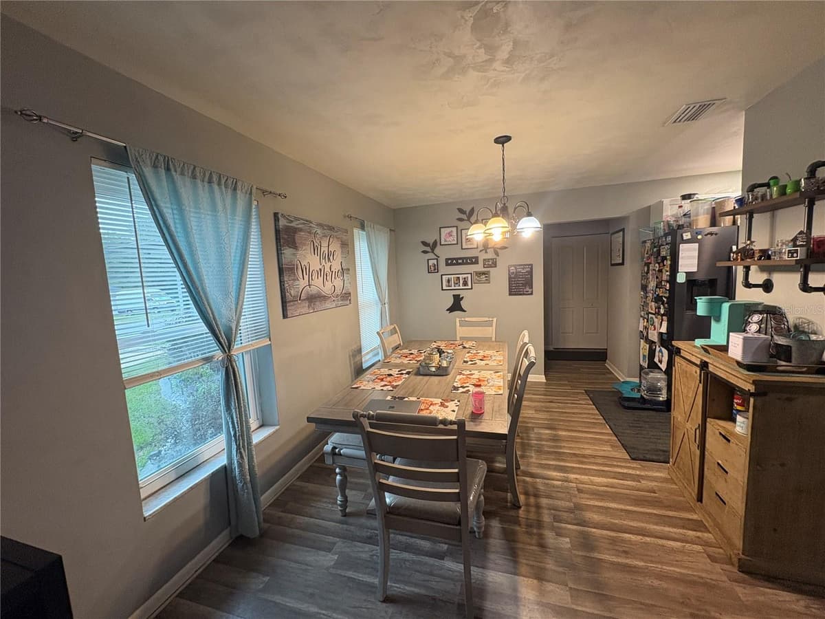 9216 ABBOT DRIVE — photo 13 of 24