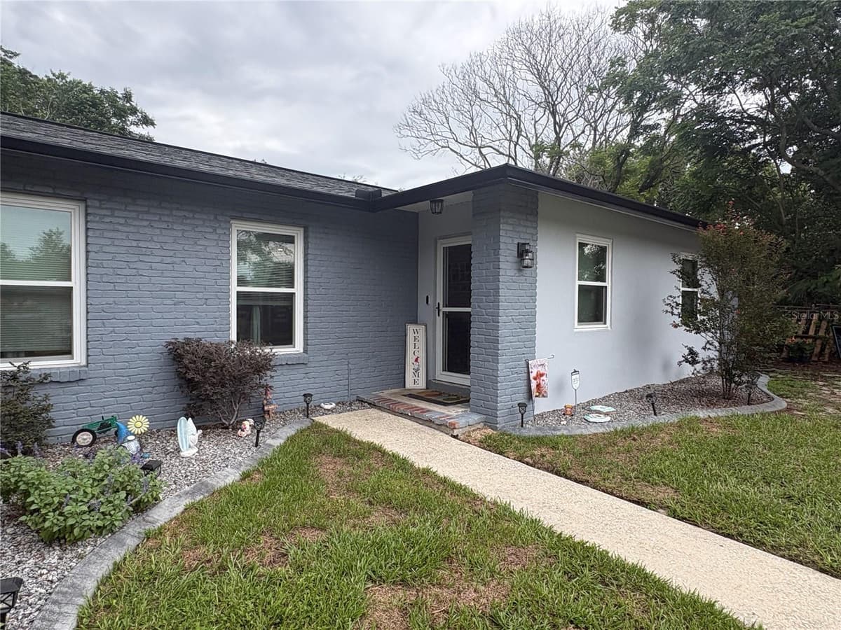 9216 ABBOT DRIVE — photo 3 of 24
