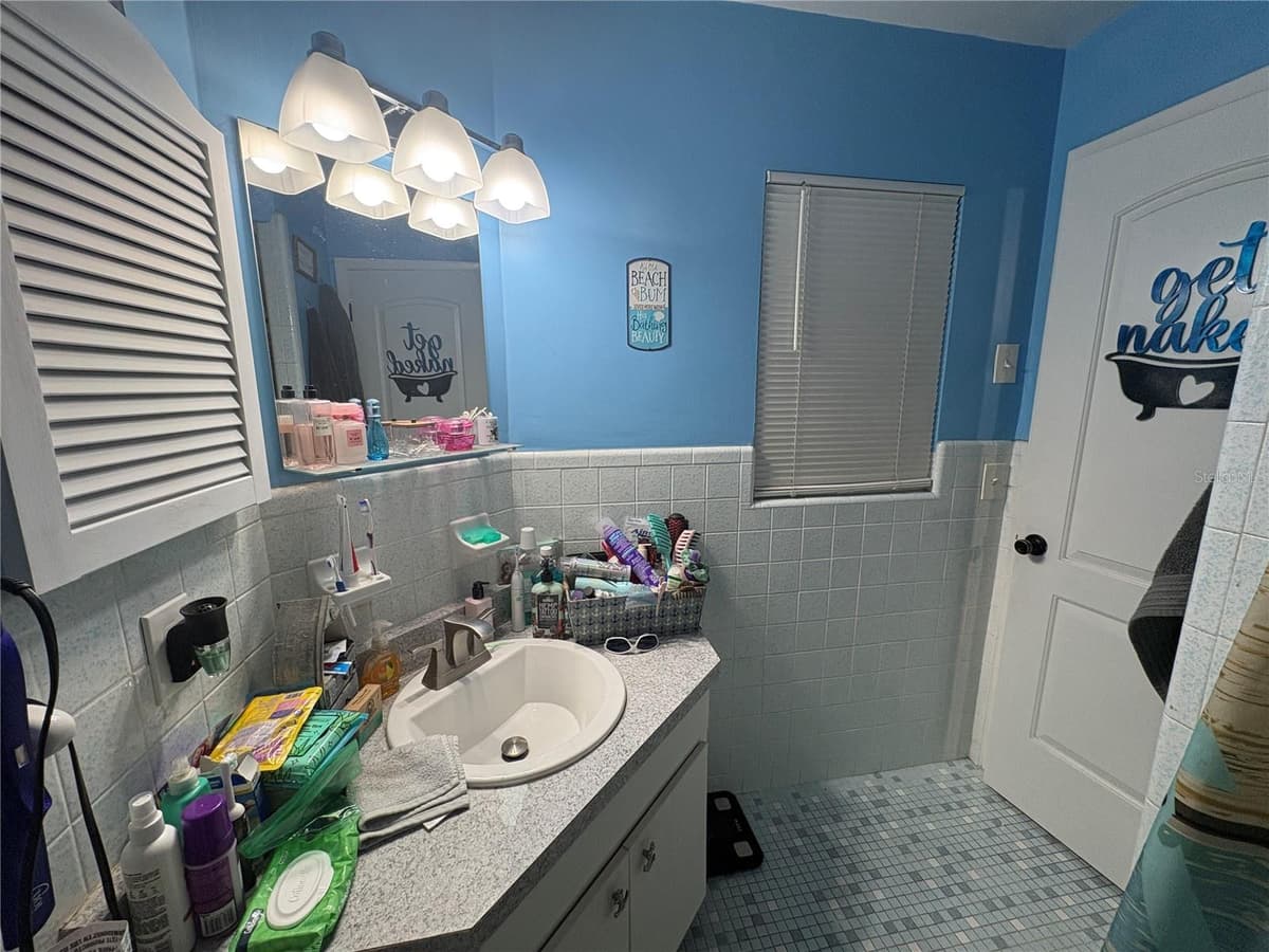 9216 ABBOT DRIVE — photo 17 of 24