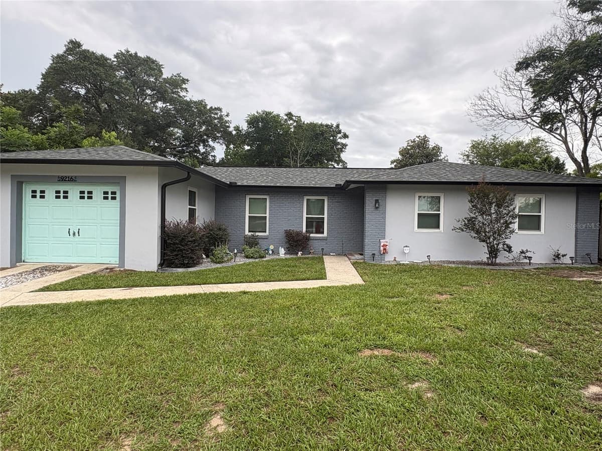 9216 ABBOT DRIVE — photo 2 of 24