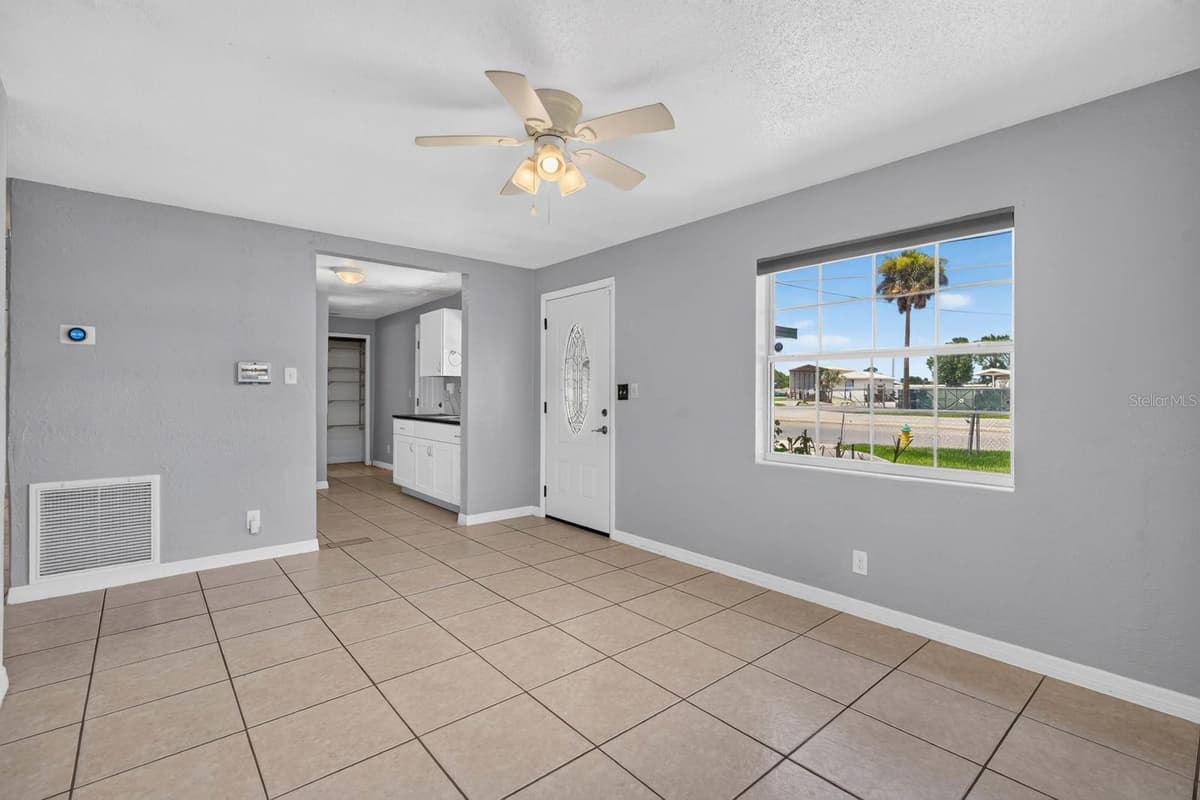 736 CAROLINE STREET — photo 11 of 29