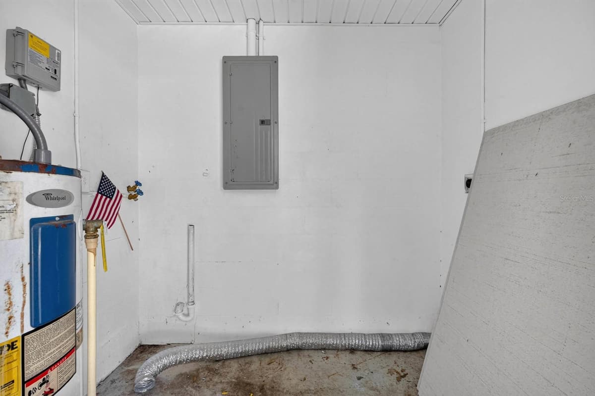 736 CAROLINE STREET — photo 25 of 29