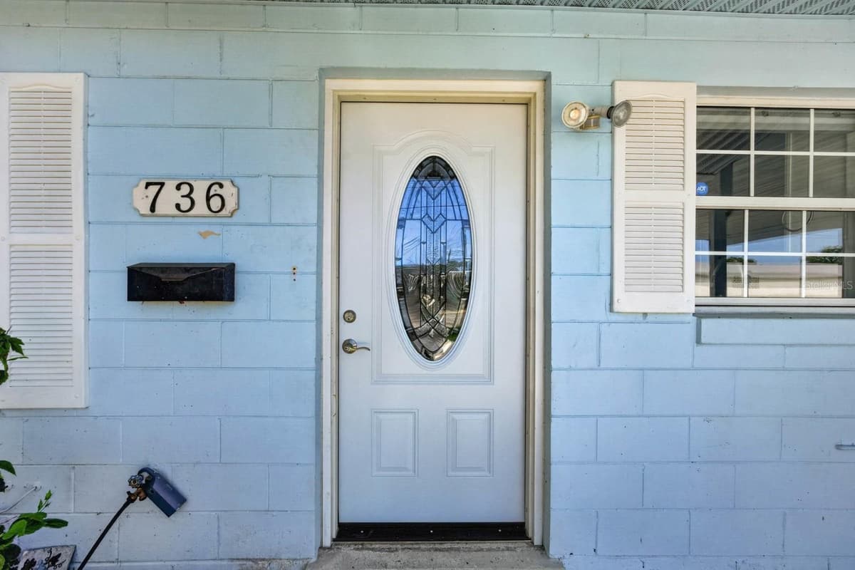 736 CAROLINE STREET — photo 8 of 29
