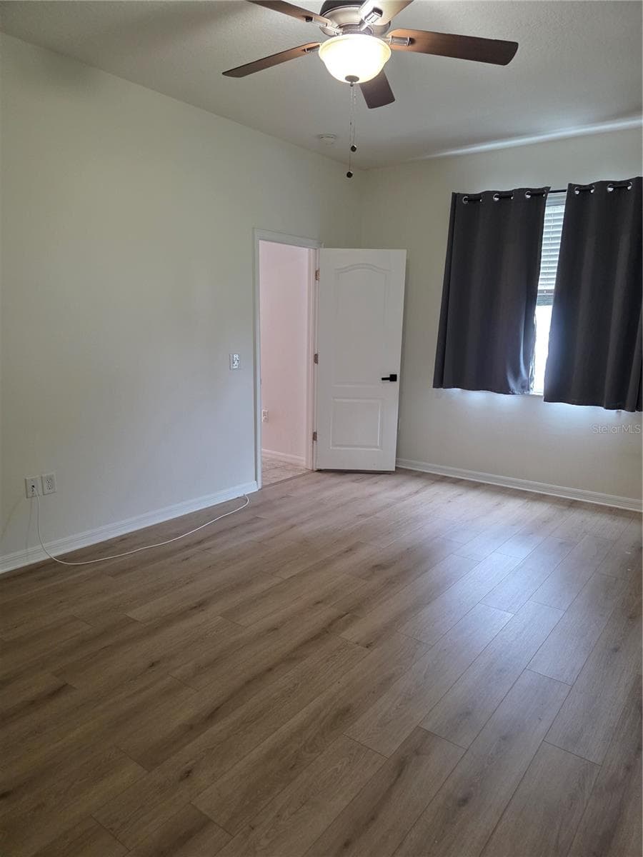 3998 PACENTE LOOP — photo 8 of 17