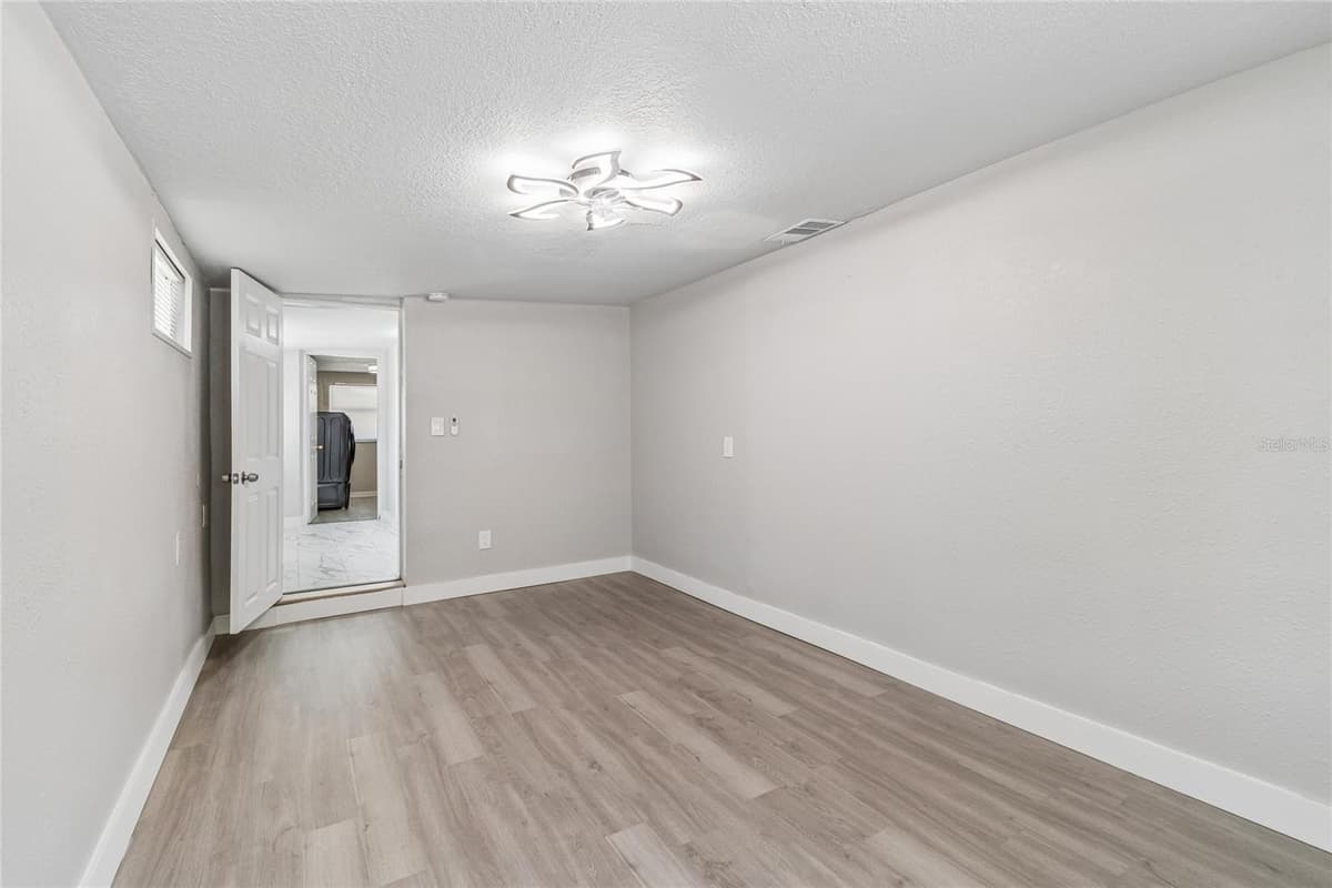 1614 MAPLE AVENUE — photo 42 of 66