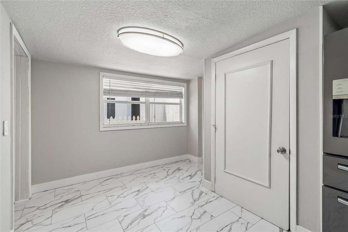 1614 MAPLE AVENUE — photo 33 of 66
